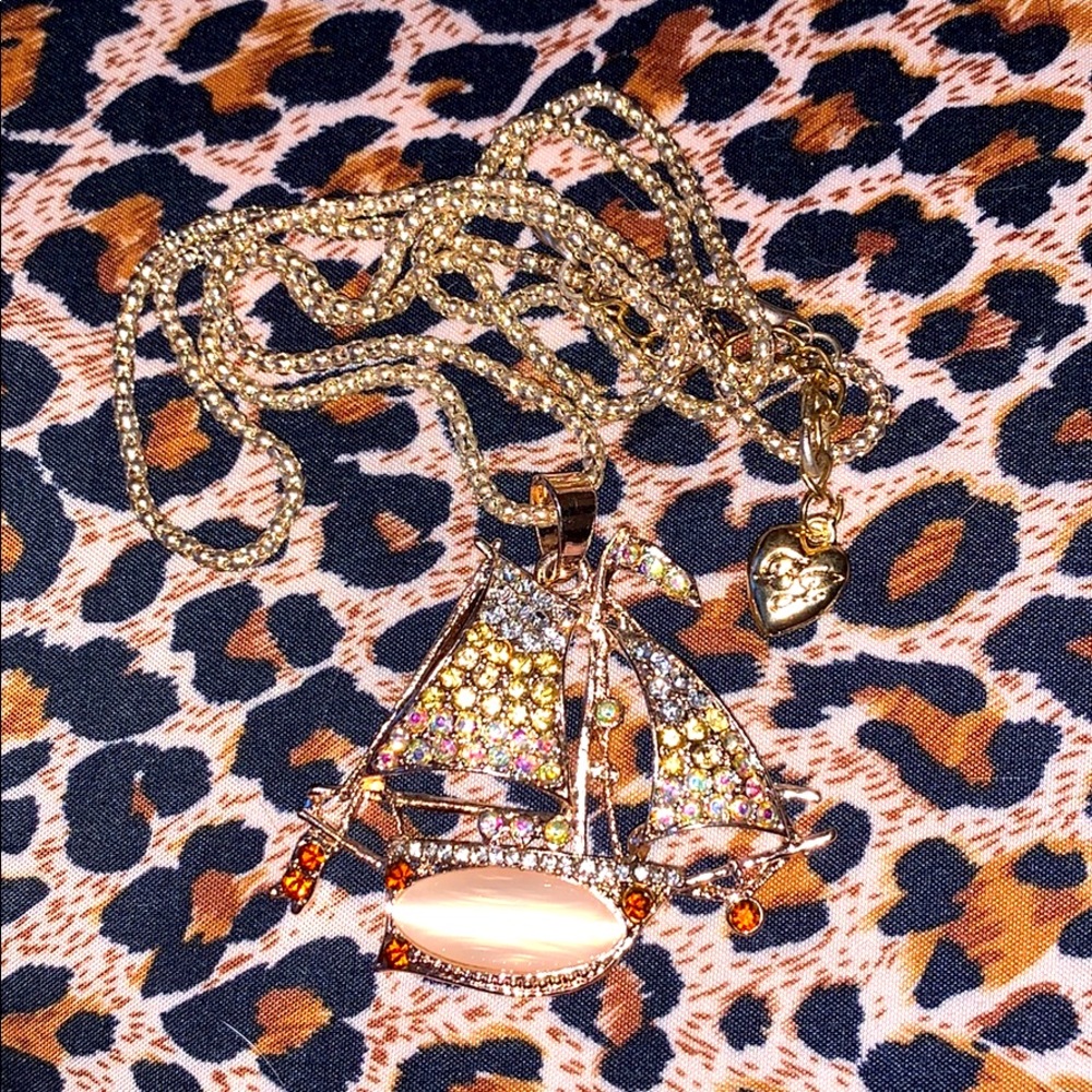 BETSEY JOHNSON ship necklace